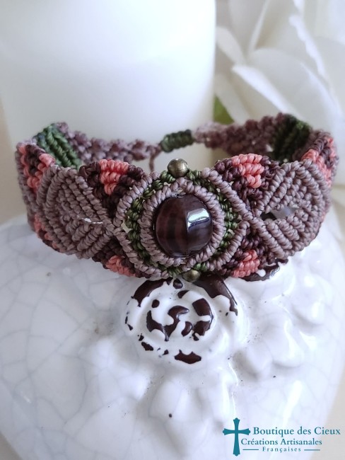 bracelet artisanal en macramé et agate