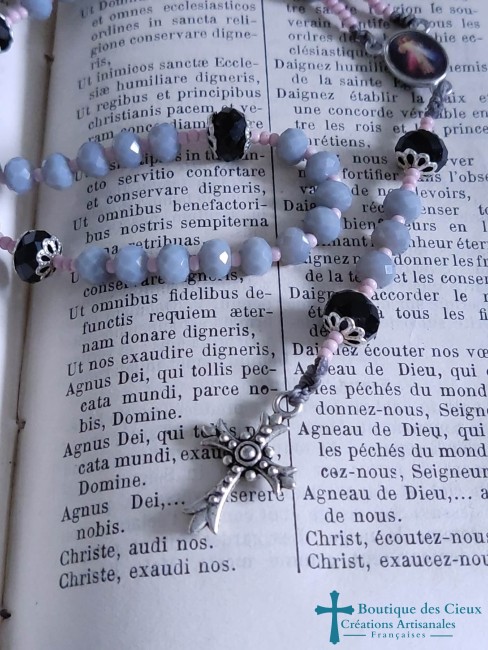 petite croix argentée