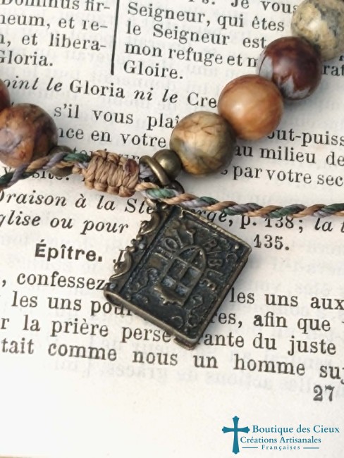 pendentif bible