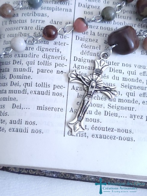 croix Christ argentée