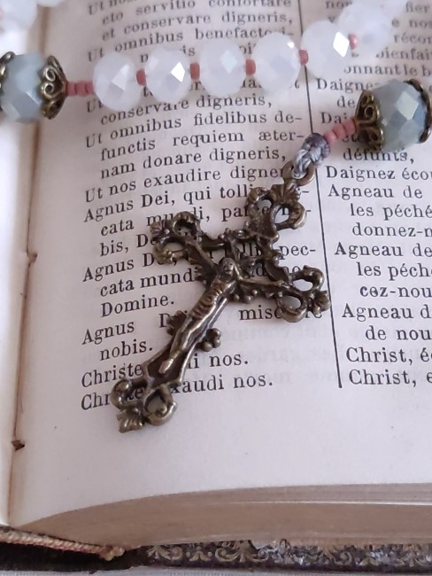 Croix du Christ bronze