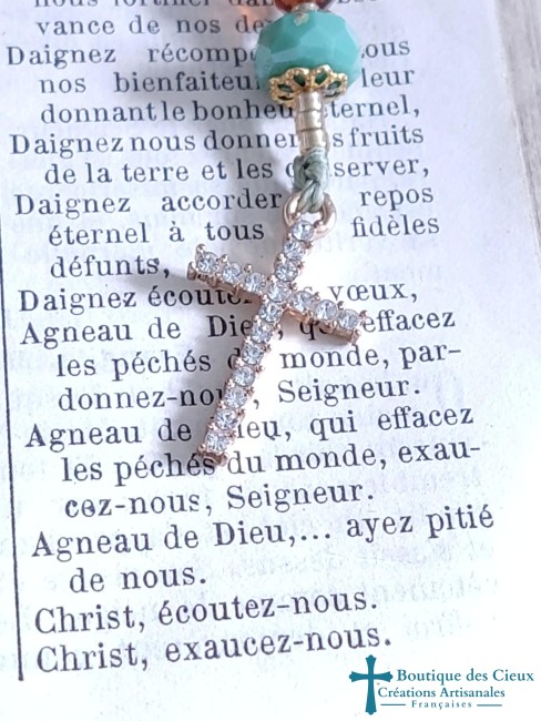 croix dorée à strass