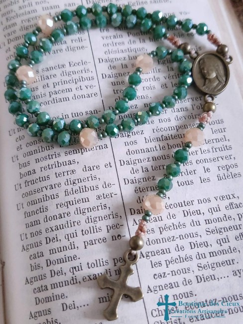 chapelet fait main en verre vert