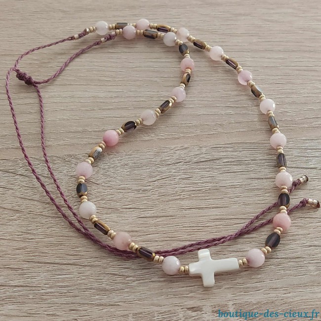 collier artisanal religieux