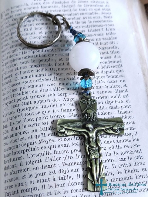 porte clés religieux jade blanc