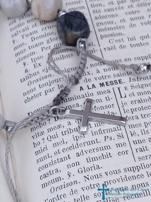 croix argenté en acier inoxydable