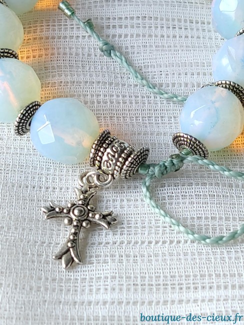 petite croix argentée