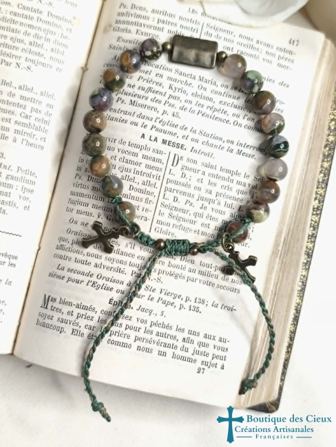 bracelet artisanal en pierre