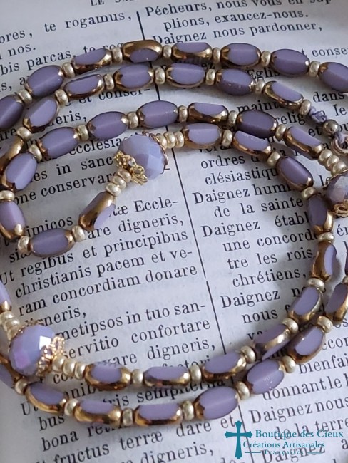 perles en verre parme