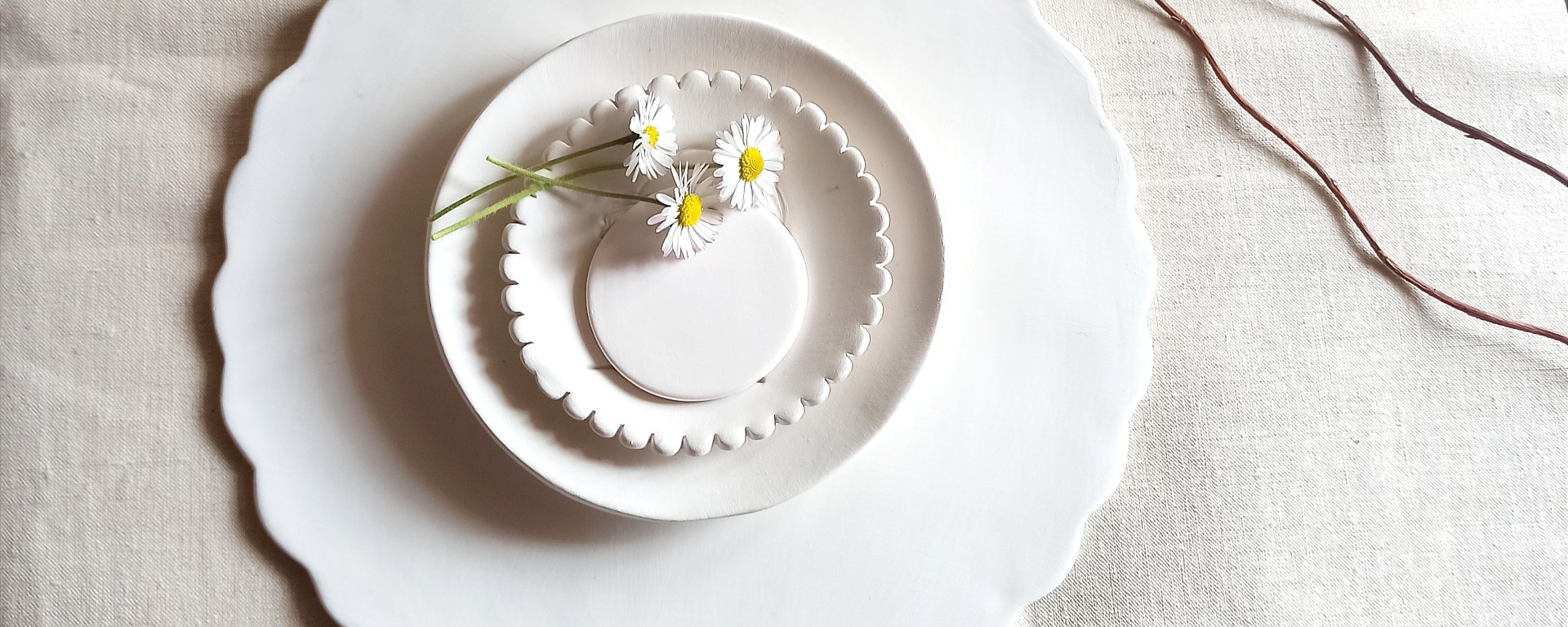 Créations en porcelaine faites main pour professionnels, maisons d’hôtes, boutiques et événements