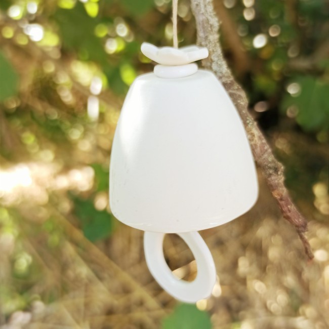 Clochette de jardin en porcelaine fait main