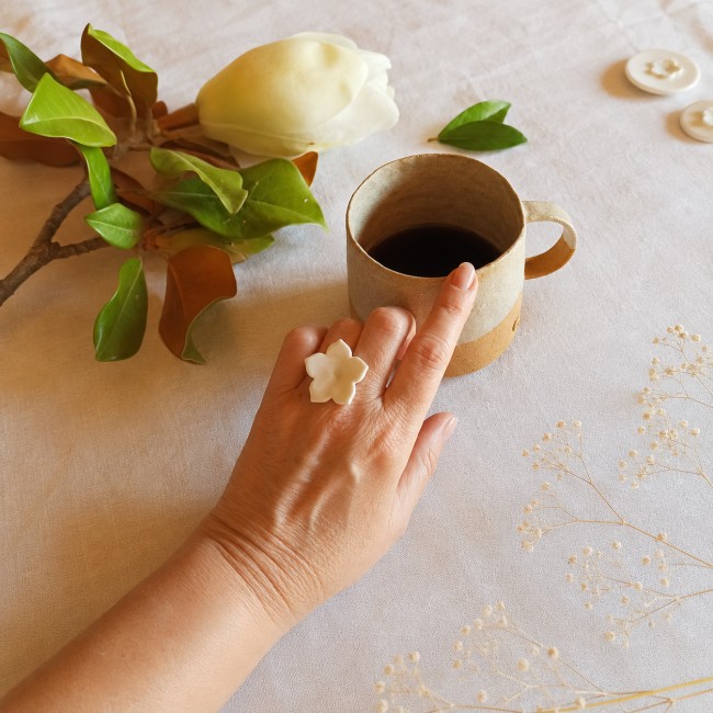 Création artisanale française en porcelaine émaillée