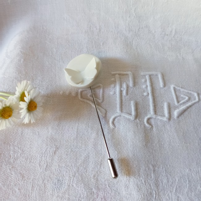 F9 - Fibule céramique papillon, broche en porcelaine blanche, épingle à chapeau argentée 25€ (3)