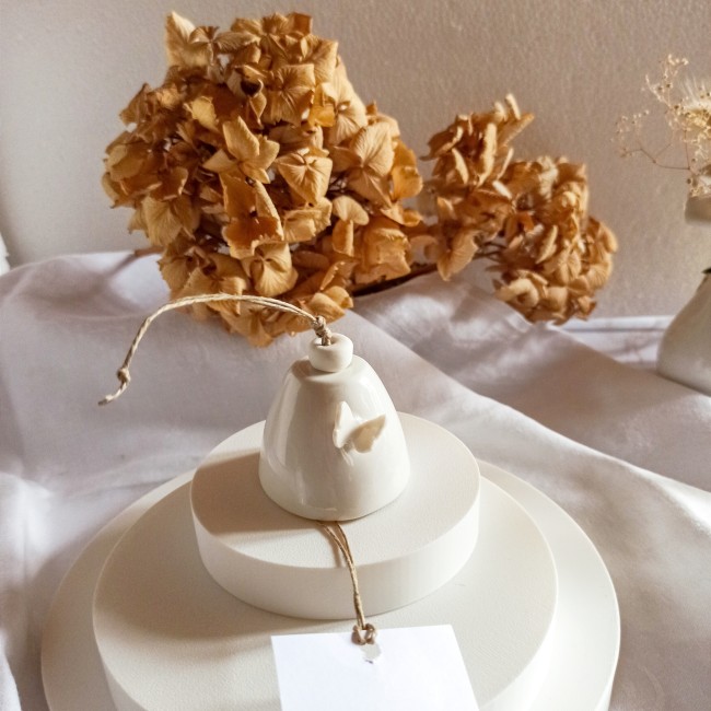 cloch1 - Clochettes en céramique décor papillon, suspensions décoratives en porcelaine, cloches faites main jardin 40€ (2)