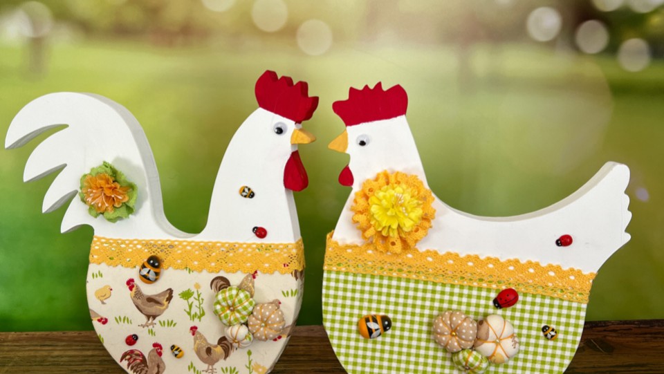 Ensemble de décorations de Pâques – Poule et Coq en bois peints à la main
