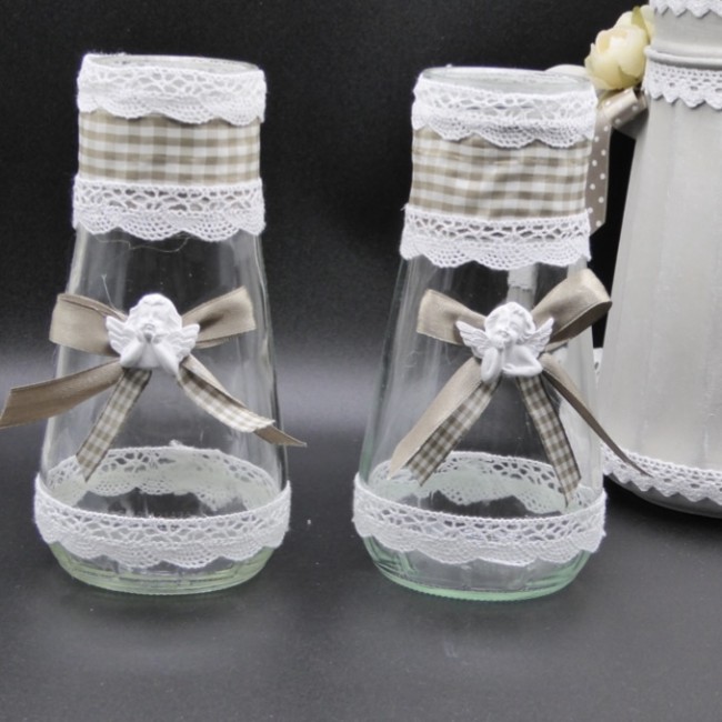 Vase esprit campagne taupe et blanc – Ambiance chic et naturelle