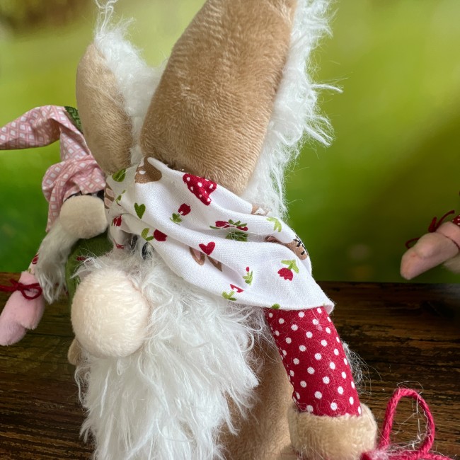 Détail gnome lapin – décoration artisanale détail gnome lapin fait main tissu bonnet