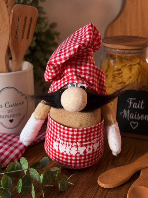 Petit gnome cuisinier fait main avec moustache et tablier Super Cuistot