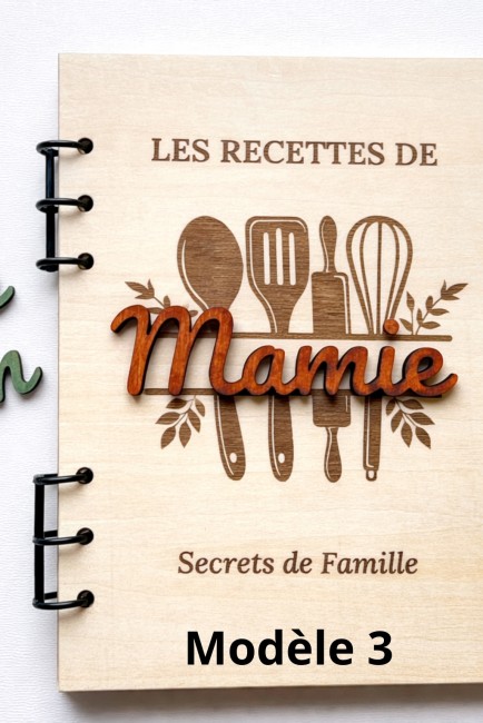 Livre de recettes personnalisé en bois Mamie – Modèle 3 – couverture gravée