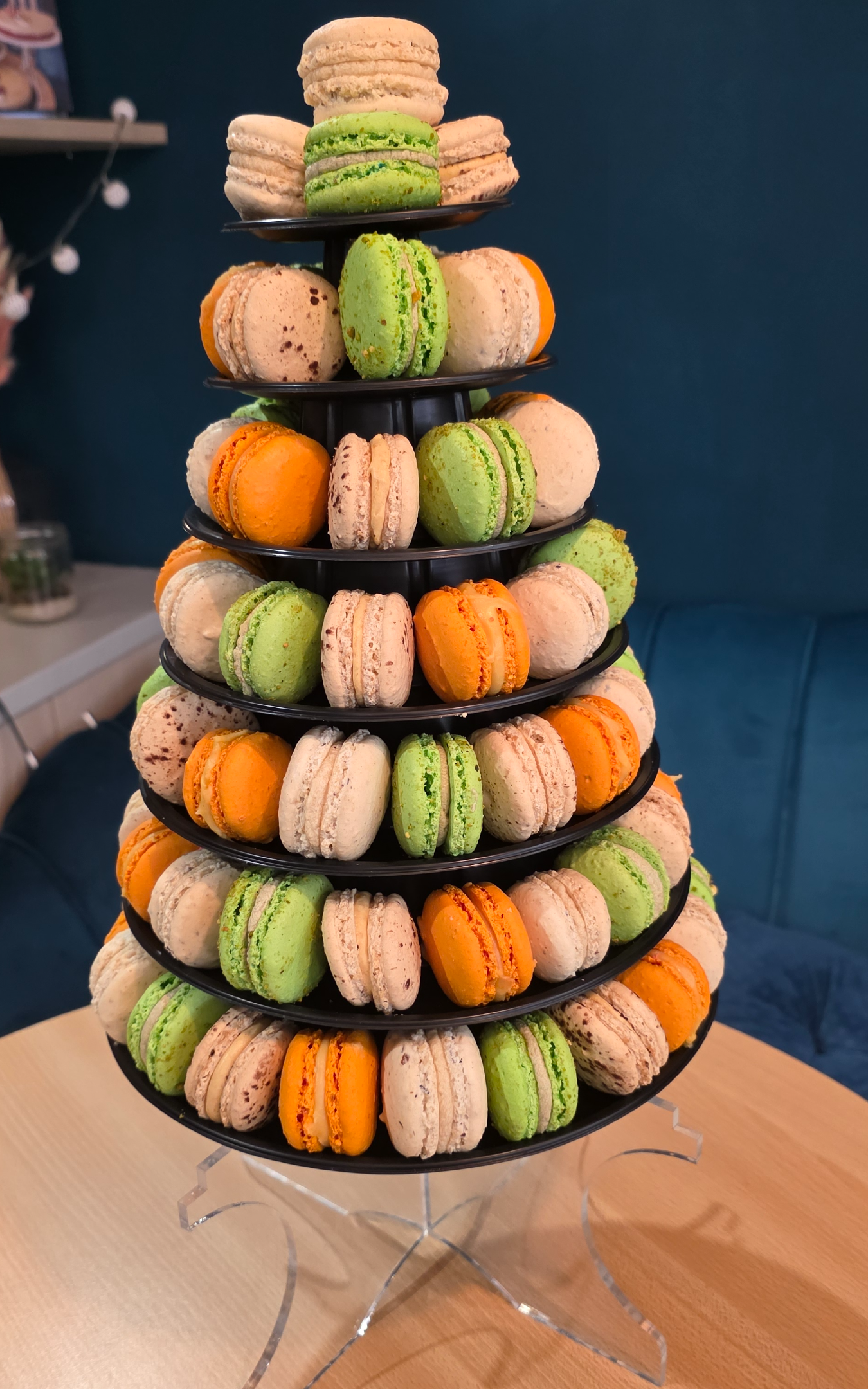 Pyramide de macaron pâtisserie mylo à Issoire