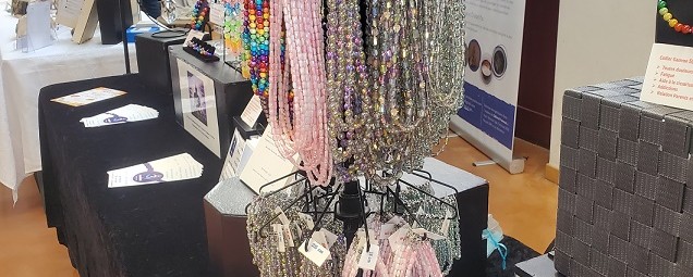 Bijoux Bio-Quantiques, Bijoux Bien-être, Colliers, Bracelets, Bracelets de Cheville, Boucles d'Oreille, Porte-Clés, Cordons de Lunettes, Bijoux de sac, Soriah Amahom