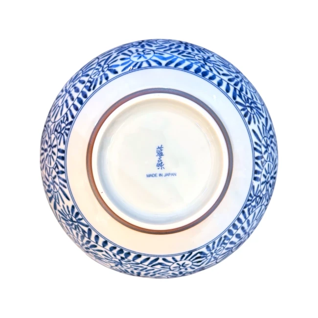 Dessous du bol à ramen japonais artisanal fabriqué au Japon chez Modern and Past