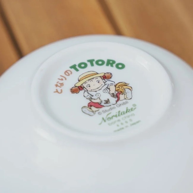 Set tasse et sous-tasse Totoro pissenlit – Modern and Past set tasse et sous-tasse Totoro pissenlit en porcelaine