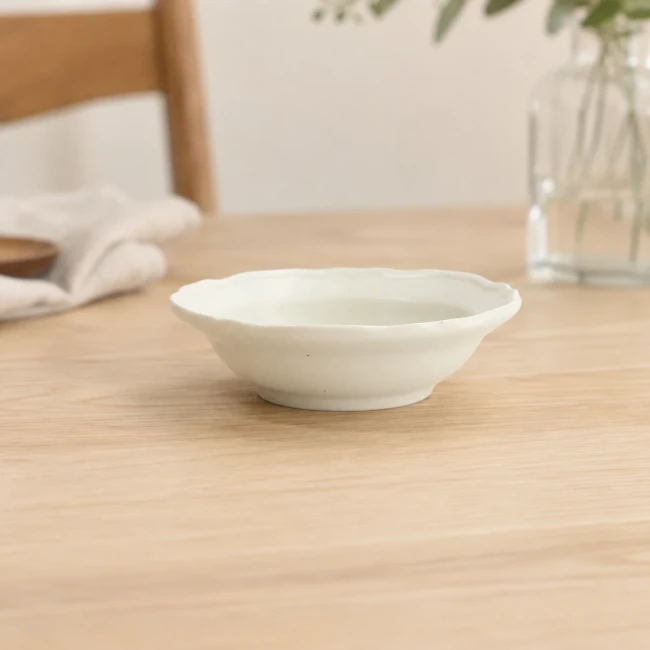 Assiette creuse japonaise 3 chats Maruke en porcelaine Modern and Past