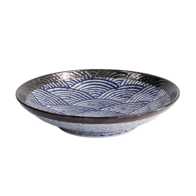 Bol japonais Aisai Seigaiha 22.8 cm – Fabriqué au Japon Bol japonais Aisai Seigaiha 22.8 cm en porcelaine – motif bleu traditionnel