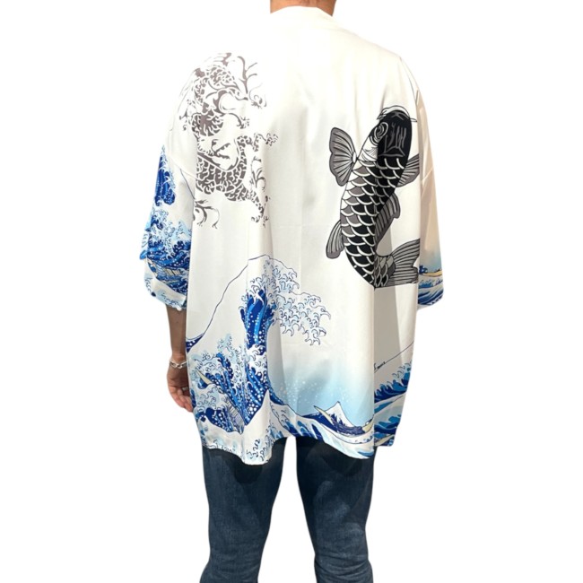 Kimono moderne japonais unisexe à la mode japonaise fabriqué dans un polyester de haute qualité ce qui leurs confères un grand confort