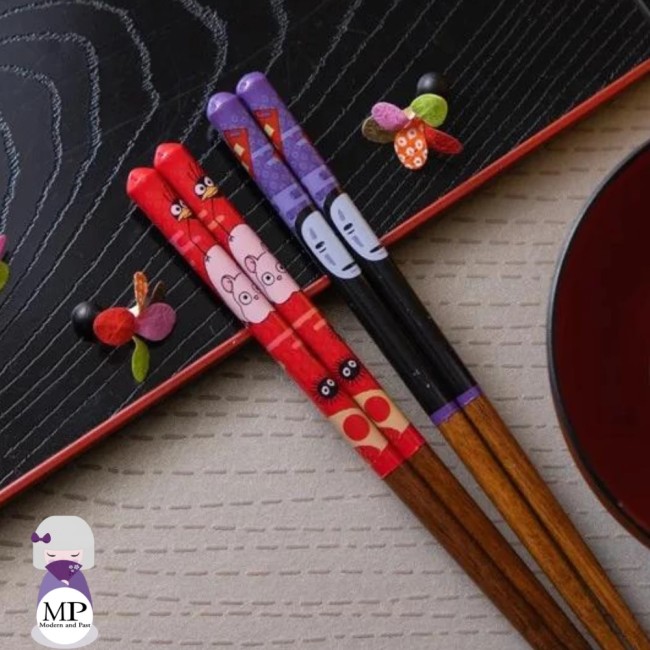 Baguettes No Face avec lanternes – Le Voyage de Chihiro – Studio Ghibli