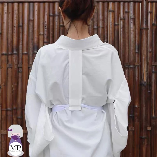 Sous-kimono japonais femme blanc en coton avec ceinture
