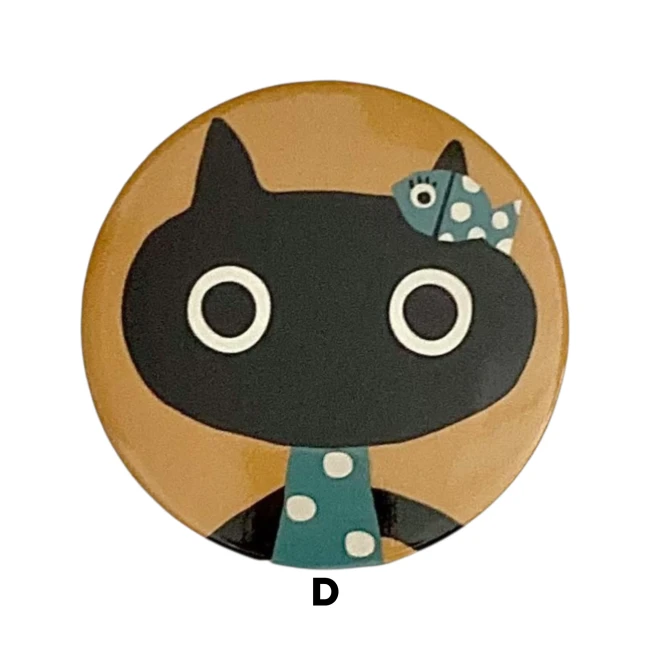 Miroir de poche Atsuko Matano MÉMÉ Series motif chat Mémé avec miroir intégré chez Modern and Past