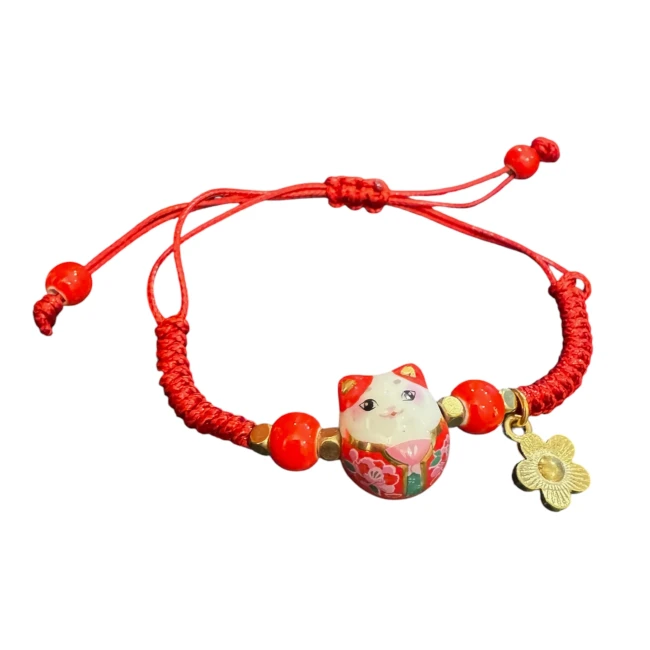 Bracelet porte-bonheur japonais chat Neko Kawaii rouge chez Modern and Past