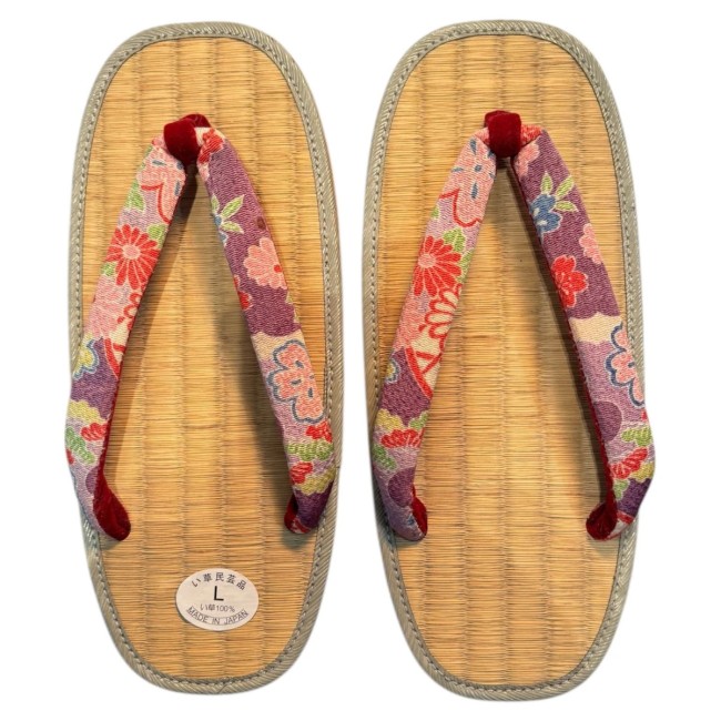 Zori japonaise femme paillage de riz fleurs mauve Zori japonaise femme paillage de riz et lanière mauve à fleurs