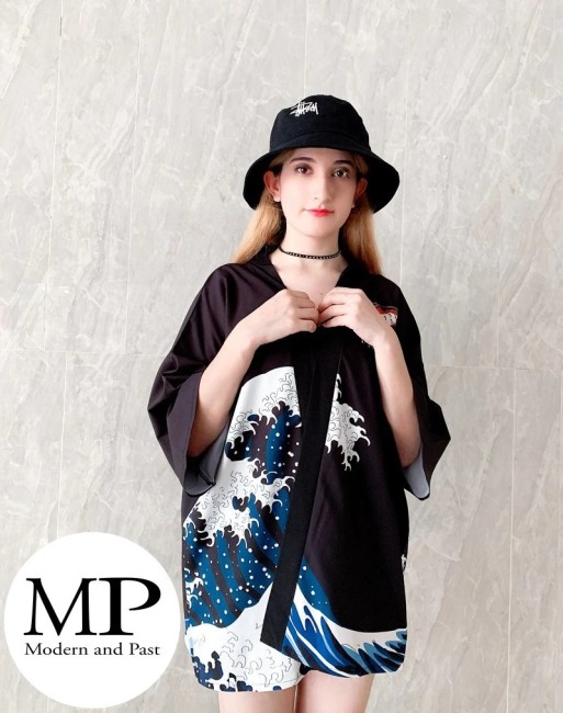 Kimono moderne japonais unisexe motif Vague de Kanagawa et carpe Koï