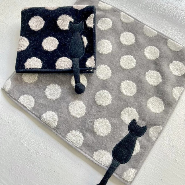 Serviette japonaise en coton à pois – Modèle Monotone Dots – Atsuko Matano Serviette japonaise en coton à pois Monotone Dots Atsuko Matano