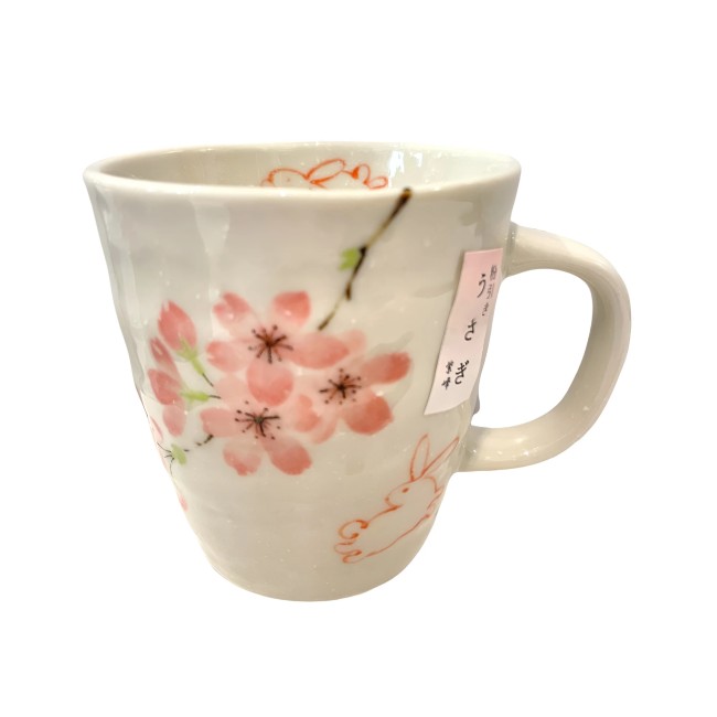 Tasse japonaise en porcelaine Fleurs Sakura et Lapin Usagi Cette tasse japonaise, Fleurs de Sakura et Lapin sera parfaite pour que vous puissiez déguster tous vos thés préférés ! Modern and Past à Brest