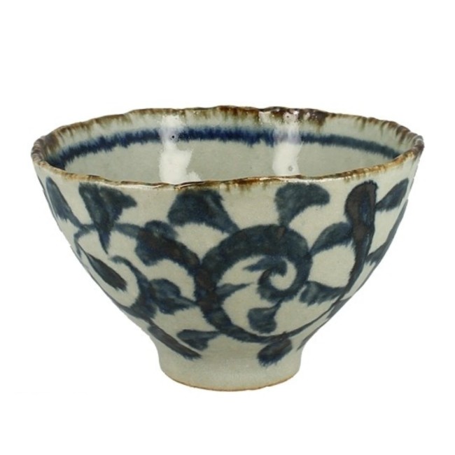 Bol japonais bleu en porcelaine aux motifs Tako Karakusa inspirés des pieuvres fabriqué au Japon