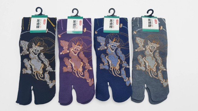 Chaussettes Tabi motif Raijin en coton – Made in Japan Chaussettes japonaises Tabi Raijin en coton fabriquées au Japon