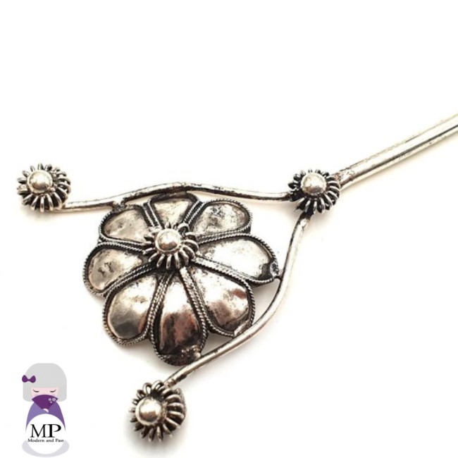 Pic à cheveux japonais en métal avec motif double fleurs