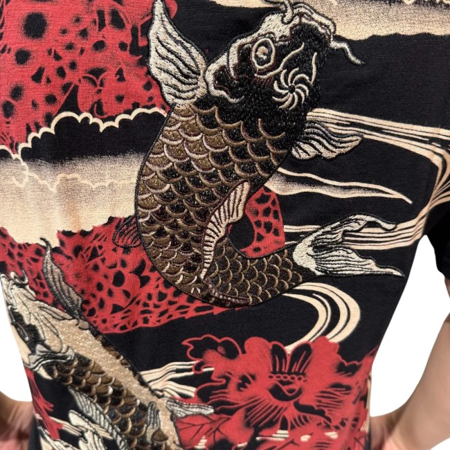 T-shirt sukajan noir brodé carpes koi au dos