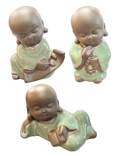 Figurines moines bouddhistes en céramique faites main tons terre et vert turquoise - Lot de 3