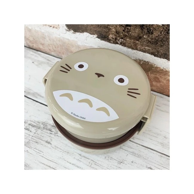 bento rond Totoro deux niveaux avec fourchette
