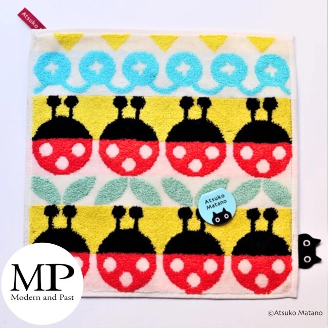 Mini serviette japonaise Blanche en éponge de coton au motif de coccinelle par Atsuko Matano Mini serviette japonaise rose en éponge - coccinelle Ladybug - 100% coton - Atsuko Matano - boutique japonaise - Modern and Past à Brest