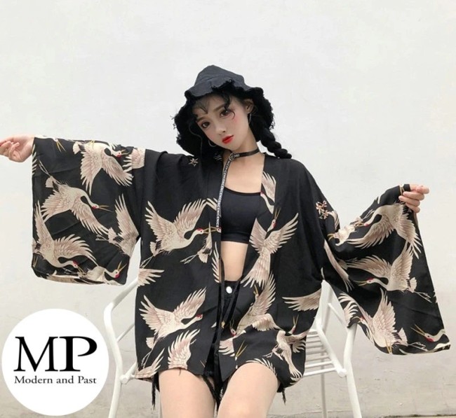 Veste kimono moderne grue blanche – mode japonaise Kimono moderne japonais noir motif grue blanche