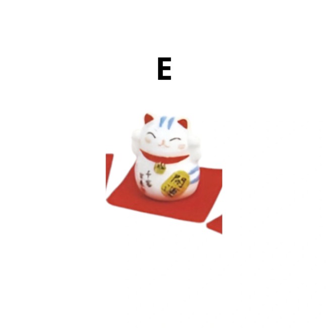 Set de 6 mini figurines Maneki Neko en porcelaine blanche sur feutre rouge, symboles de chance Tokai Kogei