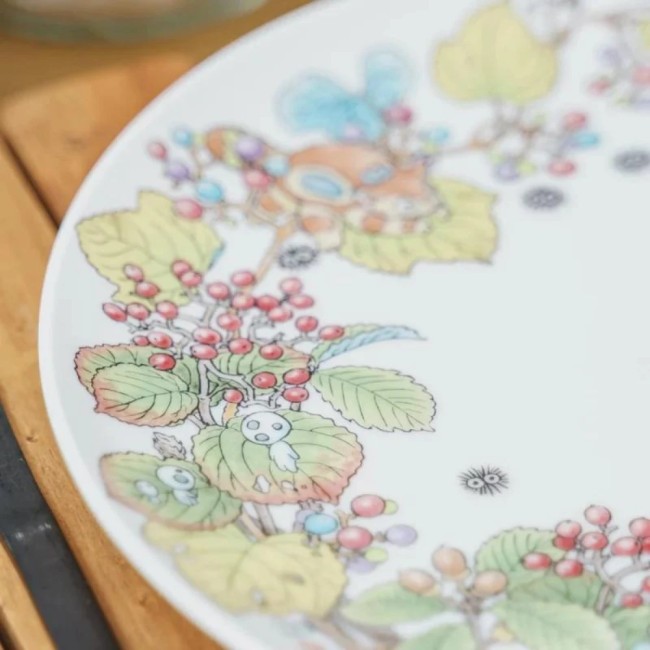 Assiette japonaise Totoro viornes en porcelaine 23 cm fabriquée au Japon