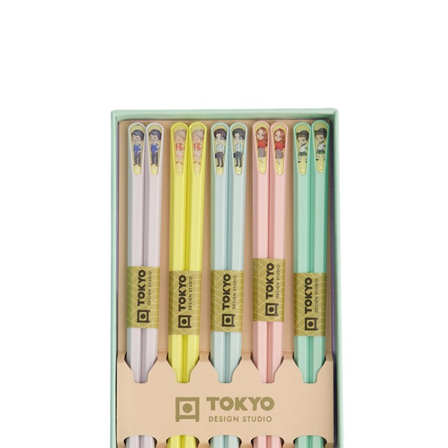 Coffret 5 paires de baguettes japonaises motifs Anime colorés