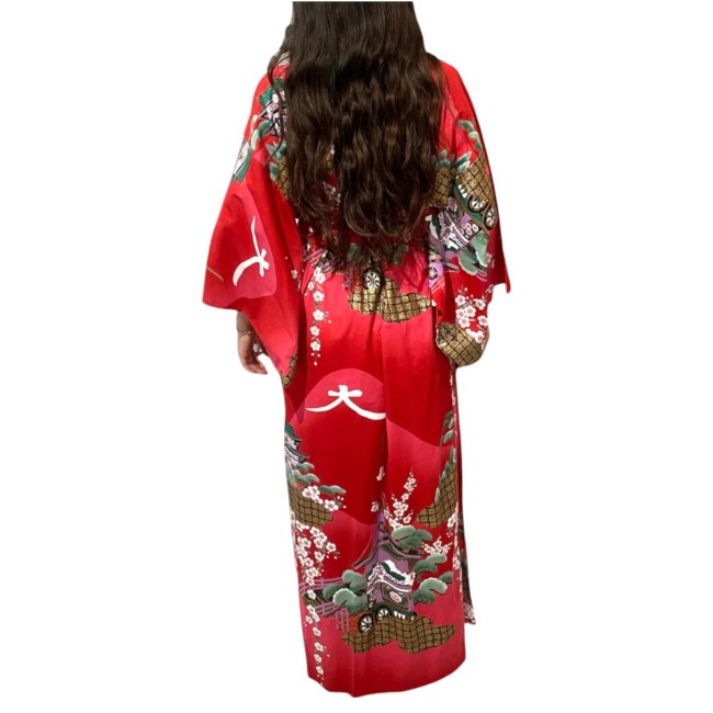 Yukata japonais long femme rouge motifs Kyoto au printemps